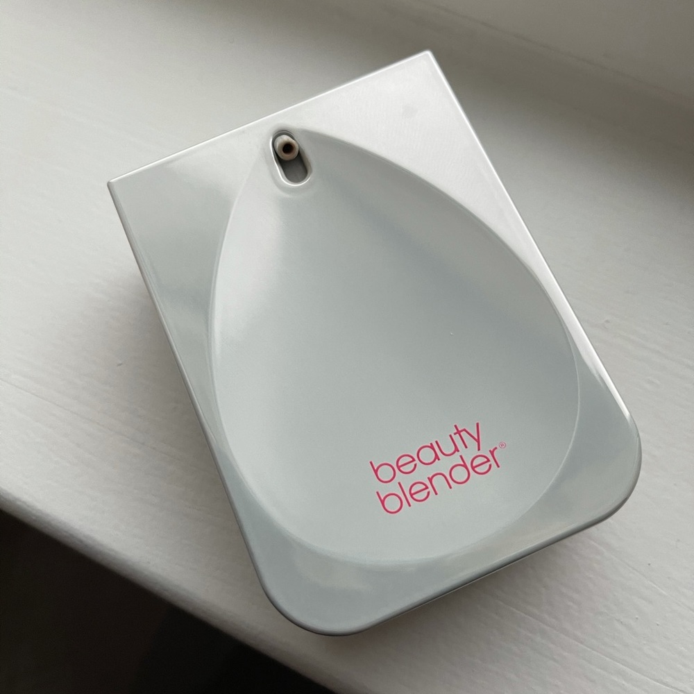 Beauty blender bounce foundation